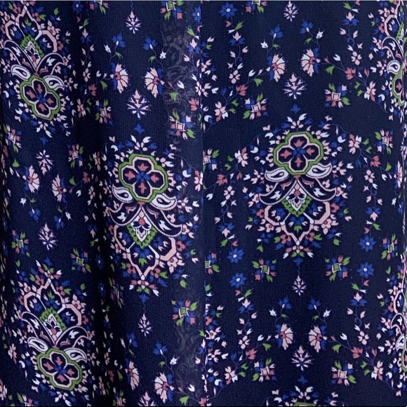 Speechless Pintuck Border Dress. Size M - Picture 8 of 8